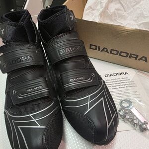 Diadora Black Cycling Shoes With Pedal Clips. Pedals Also Available